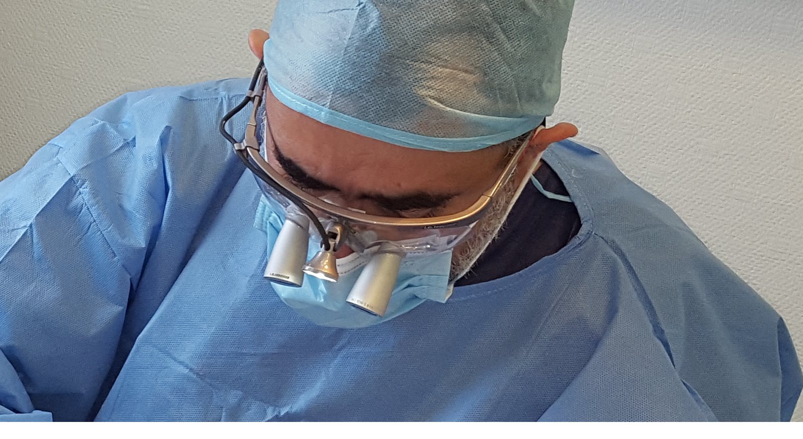 Portrait du Docteur Mohssine Bouayad, chirurgien-dentiste